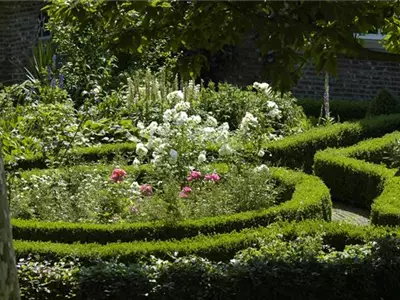 Einen Bauerngarten anlegen – Mehr als nur ein spießiger Nutzgarten